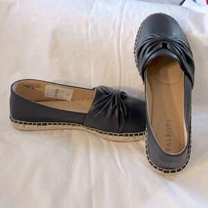 Talbots size 8 navy blue leather espadrille shoes, NWT